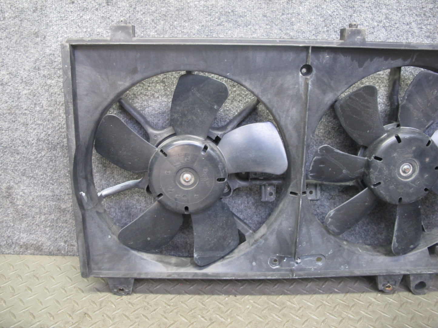 04-08 Mazda RX8 A/T Engine Radiator Cooling Fan Motor w Shroud Assembly OEM