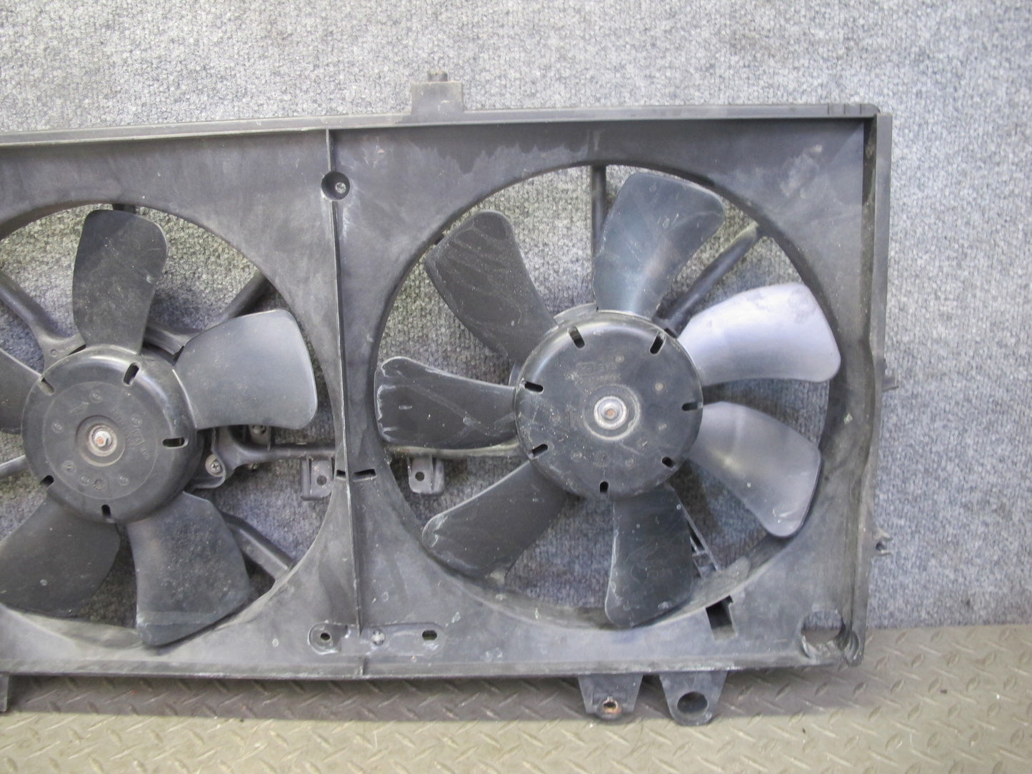 04-08 Mazda RX8 A/T Engine Radiator Cooling Fan Motor w Shroud Assembly OEM