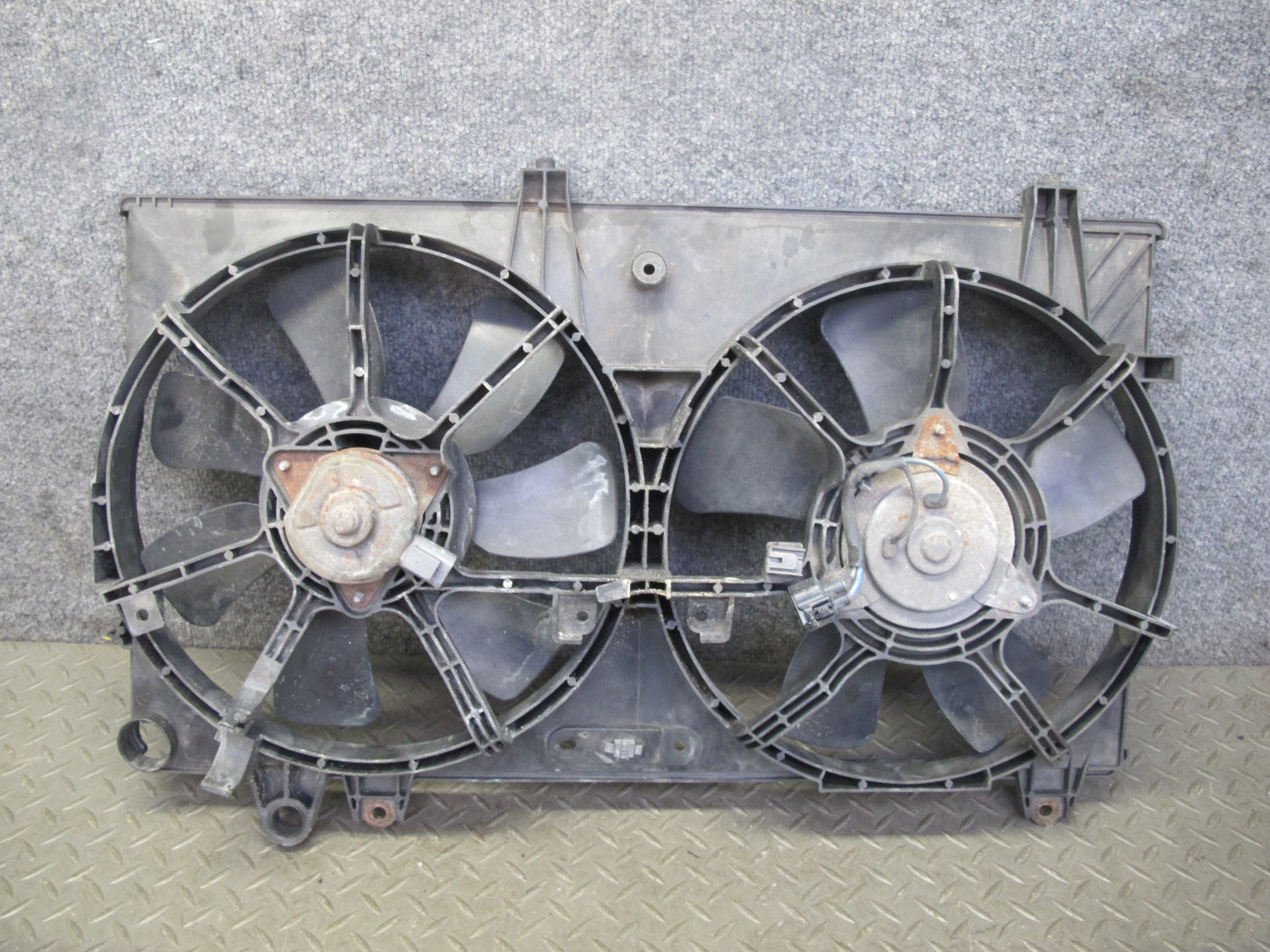 04-08 Mazda RX8 A/T Engine Radiator Cooling Fan Motor w Shroud Assembly OEM