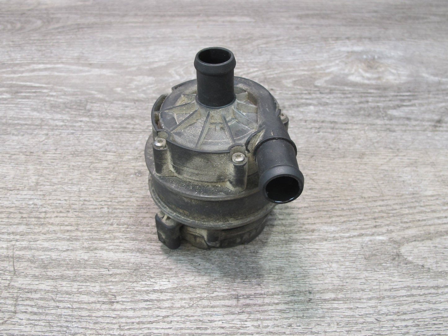 2017-2020 Maserati Levante M161 Engine Auxiliary AUX Water Coolant Pump