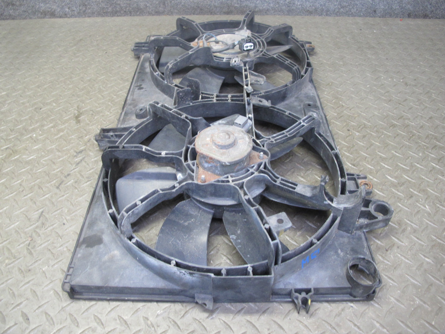 04-08 Mazda RX8 A/T Engine Radiator Cooling Fan Motor w Shroud Assembly OEM