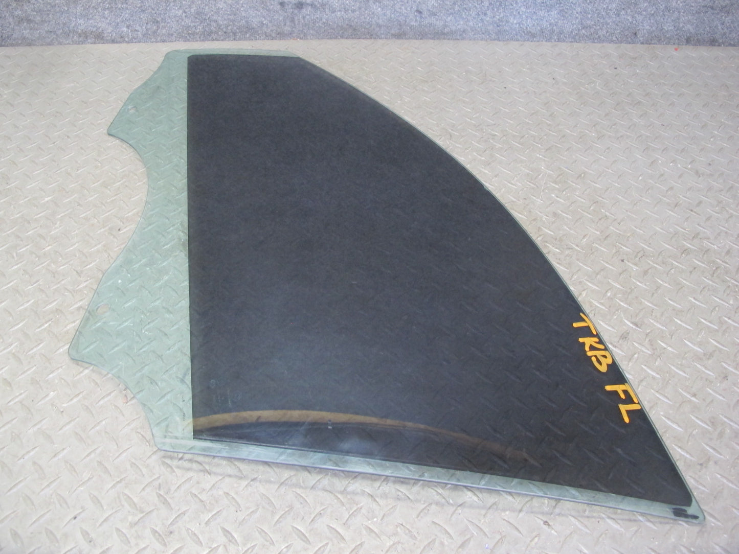 2008-2011 BMW E90 M3 328i 335i Front Left Door Glass Window