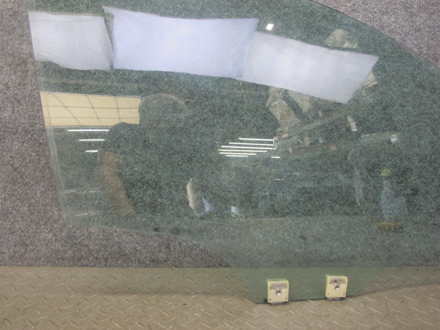 04-11 Mazda RX8 Front Right Passenger Side Door Window Glass OEM