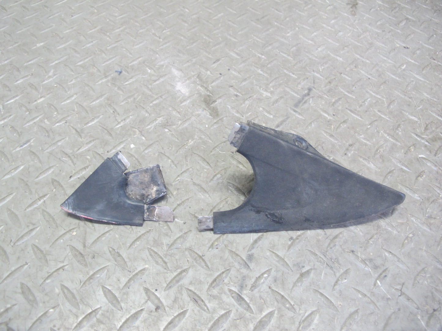 89-92 Toyota Supra MA70L Rear Left Quarter Glass Window w Molding Trim Set OEM