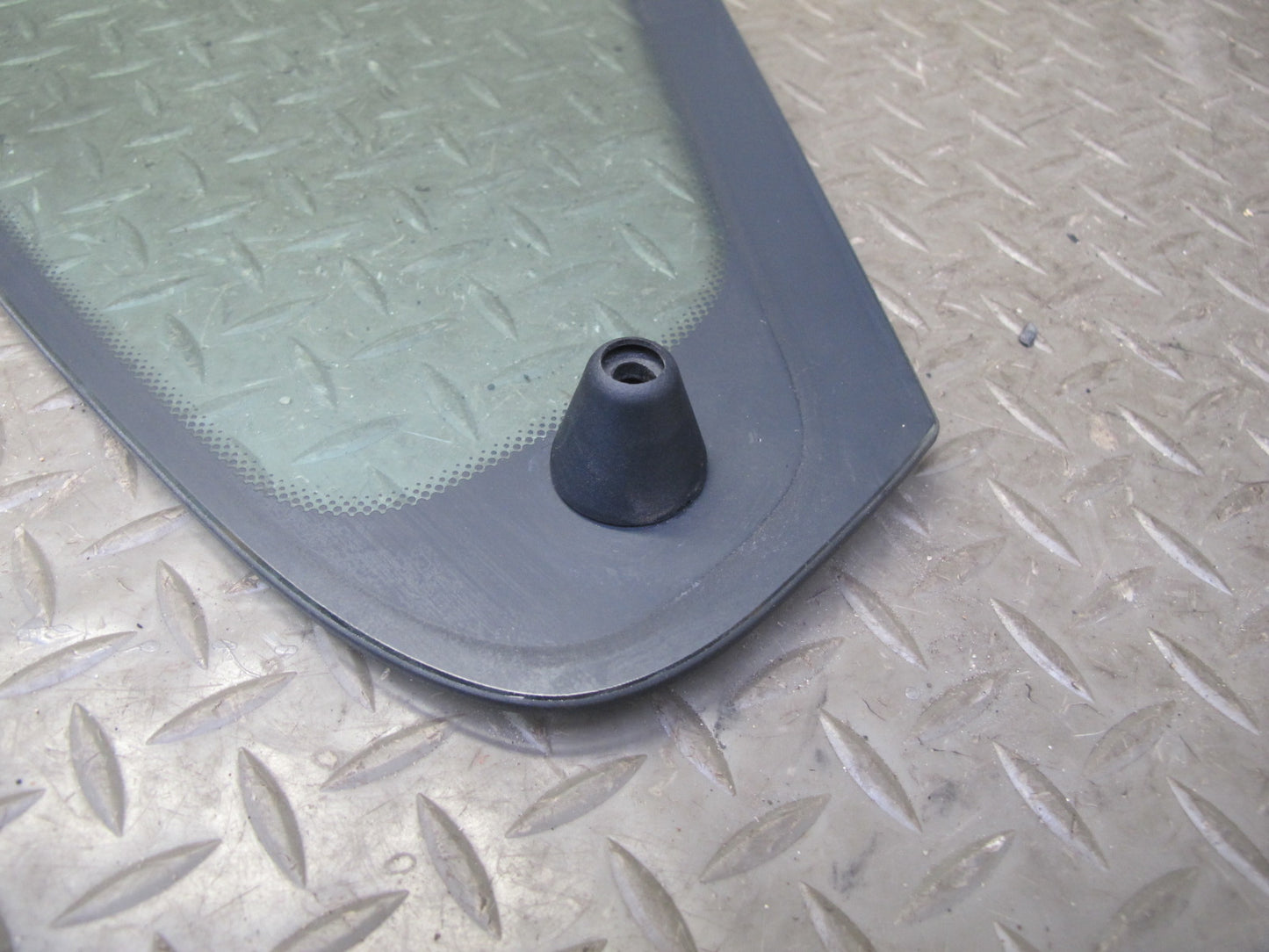 01-06 BMW E46 330Ci 3-SERIES Coupe Rear Left Quarter Glass Window w Seal OEM
