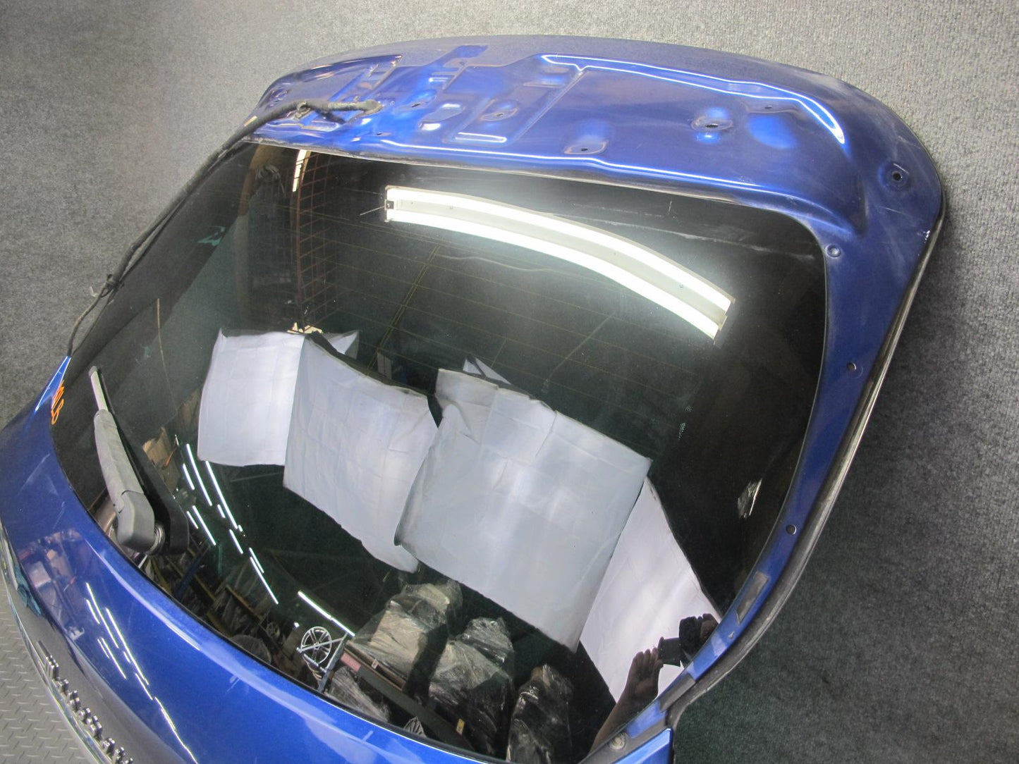 2017-2020 Maserati Levante M161 Rear Trunk Lid Tailgate Liftgate W/ Glass Blue