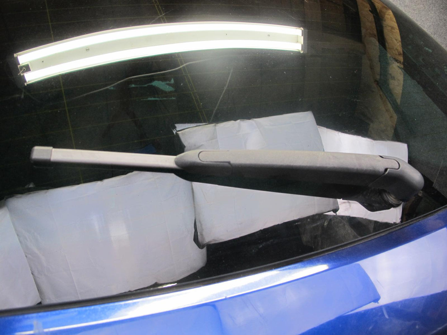 2017-2020 Maserati Levante M161 Rear Trunk Lid Tailgate Liftgate W/ Glass Blue