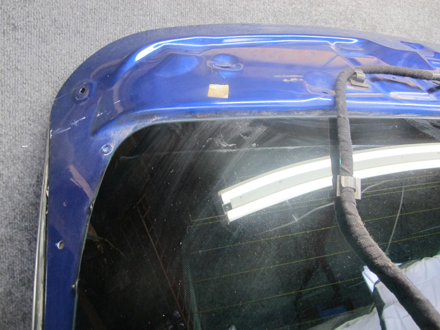 2017-2020 Maserati Levante M161 Rear Trunk Lid Tailgate Liftgate W/ Glass Blue