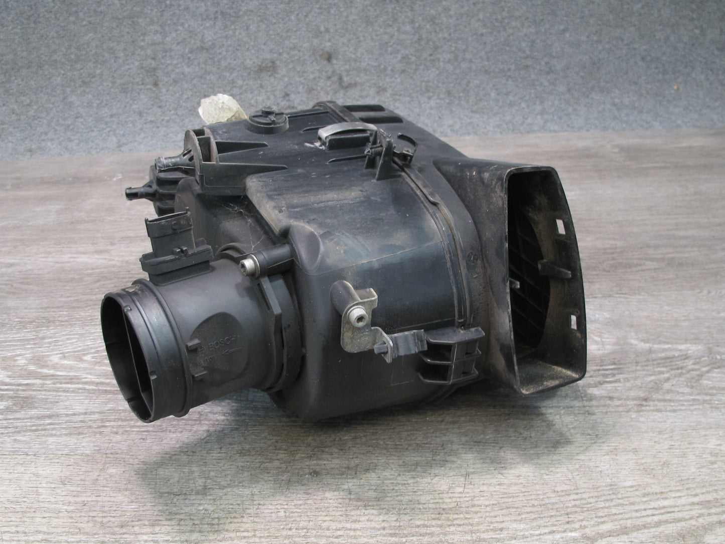 2017-2020 Maserati Levante M161 Right Side Intake Air Cleaner Filter Box Housing