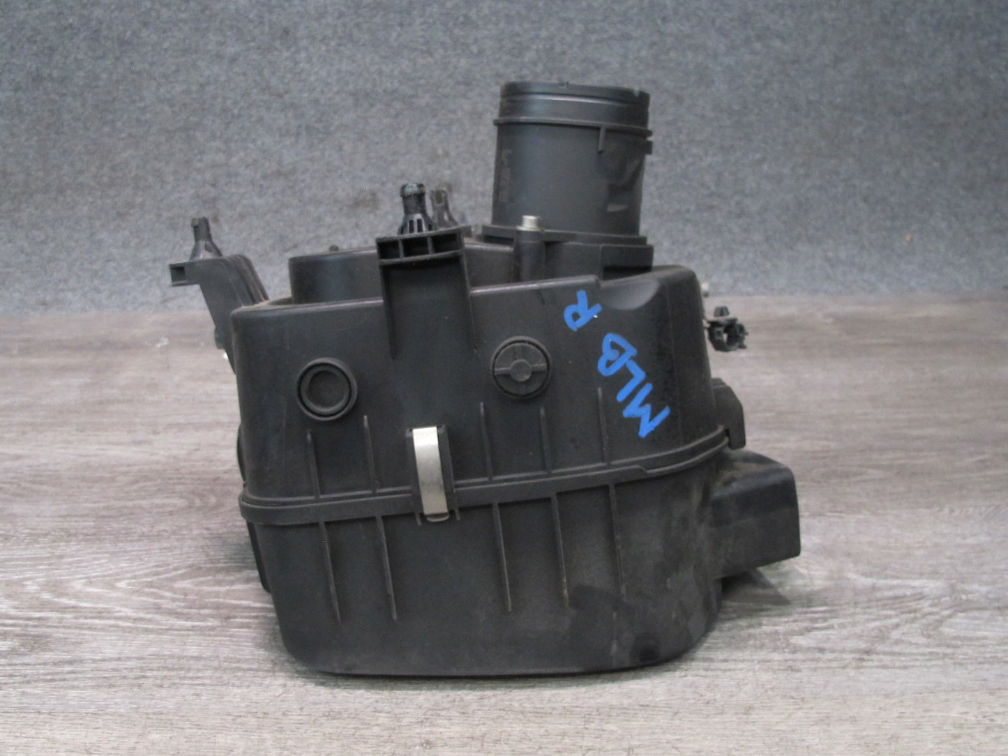 2017-2020 Maserati Levante M161 Right Side Intake Air Cleaner Filter Box Housing