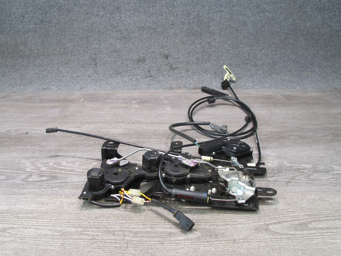 07-10 Saturn SKY Convertible TOP Roof Lock Latch Mechanism w Motor OEM