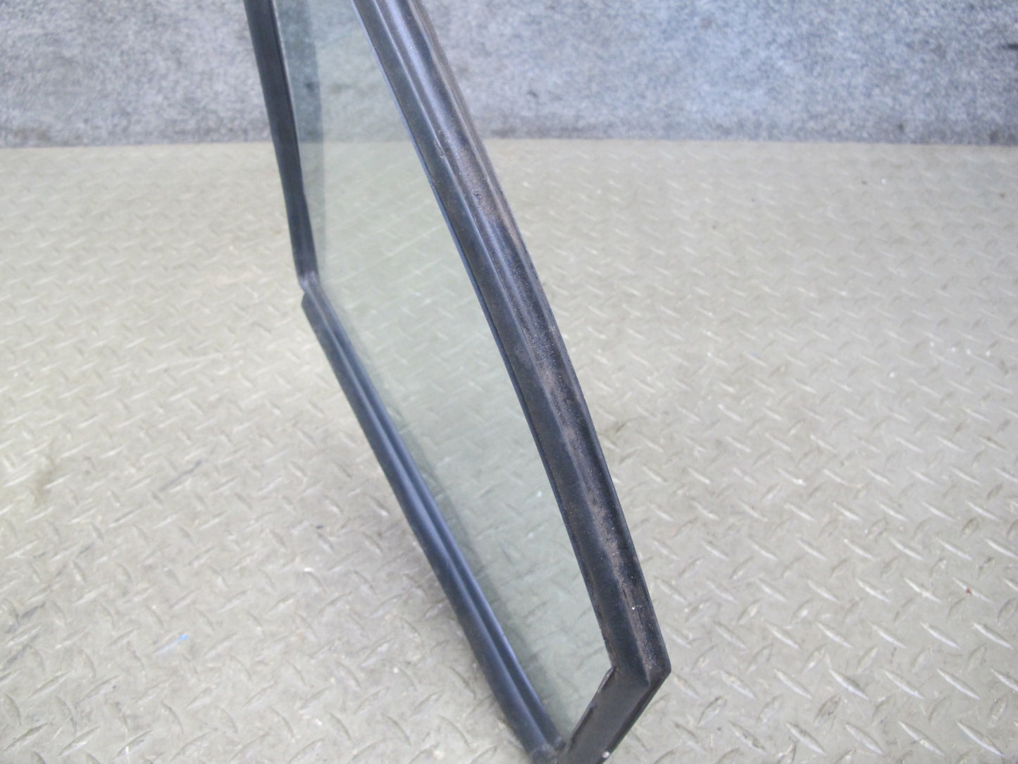 88-91 Mazda RX7 FC3S Convertible Front Left Driver Door Vent Glass Window OEM