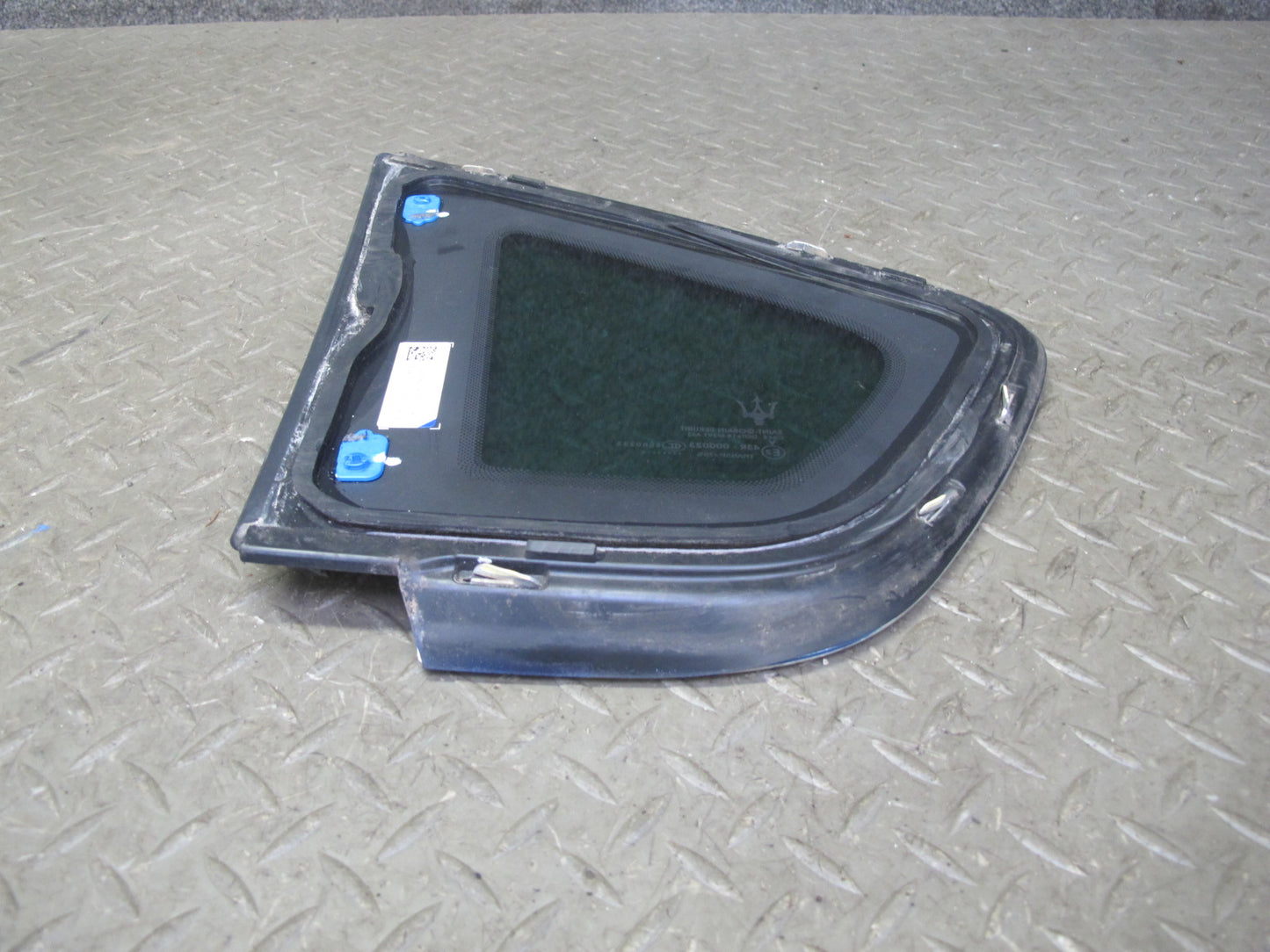2017-2020 Maserati Levante M161 Rear Right Side Quarter Corner Glass Window