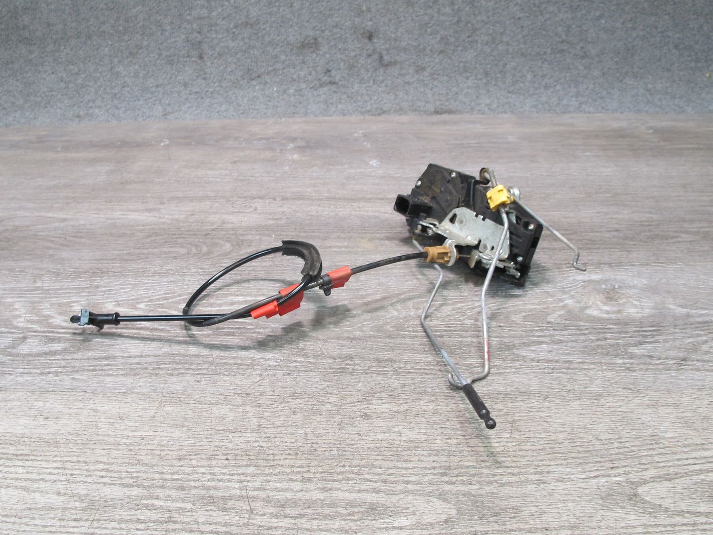 07-10 Saturn SKY Pontiac Solstice Left Driver Door Lock Latch Actuator OEM