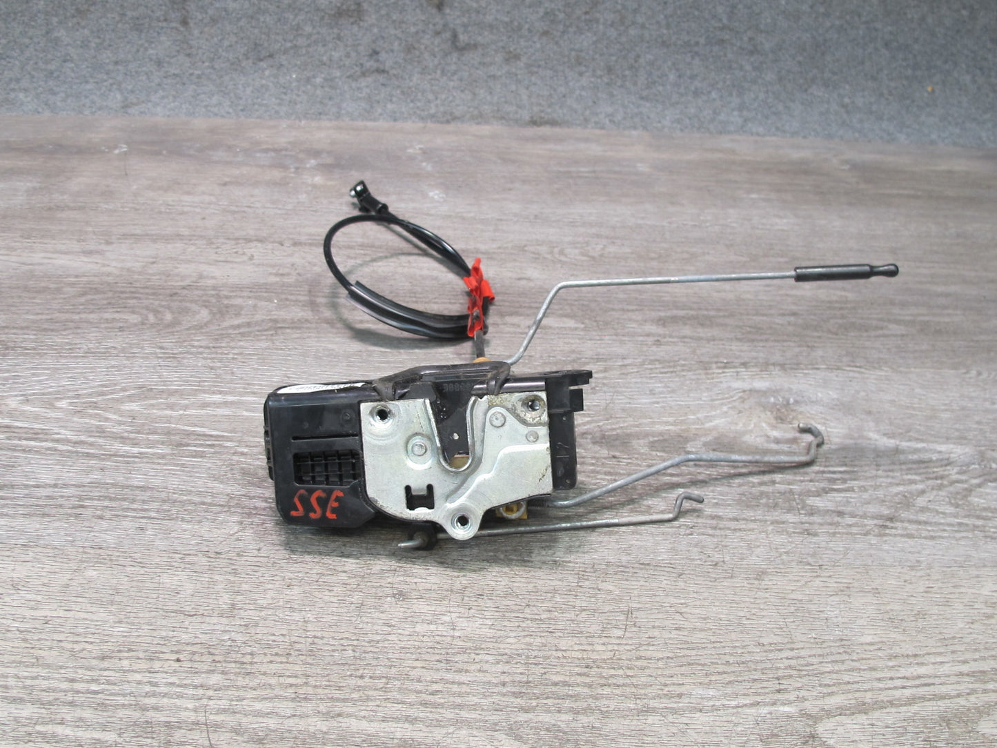 07-10 Saturn SKY Pontiac Solstice Left Driver Door Lock Latch Actuator OEM