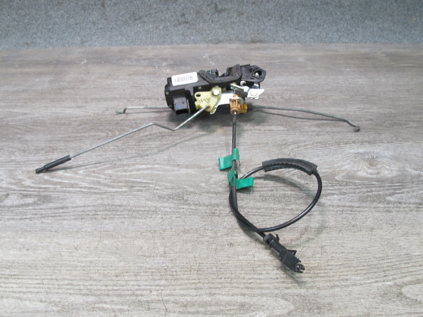 07-10 Saturn SKY Pontiac Solstice Right Passenger Door Lock Latch Actuator OEM