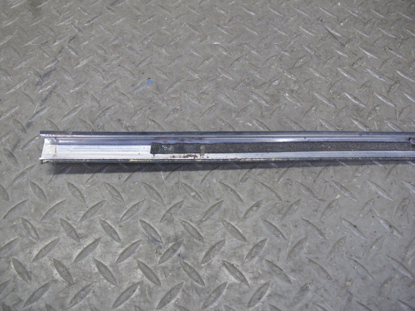89-92 Toyota Supra MA70L Rear Right Quarter Glass Window w Molding Trim Set OEM