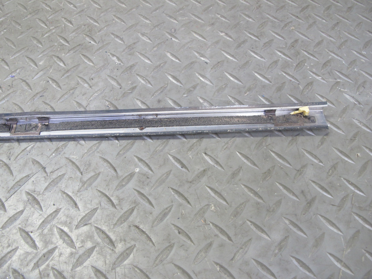 89-92 Toyota Supra MA70L Rear Right Quarter Glass Window w Molding Trim Set OEM
