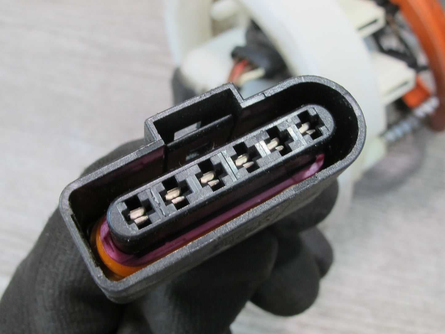 2015-2018 Porsche Macan Fuel Pump Level Sensor Assembly