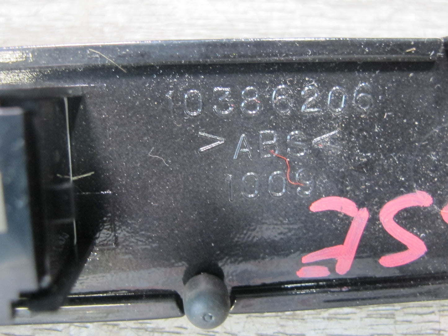 07-10 Saturn SKY Traction Control Button Passenger Indicator Switch Panel OEM