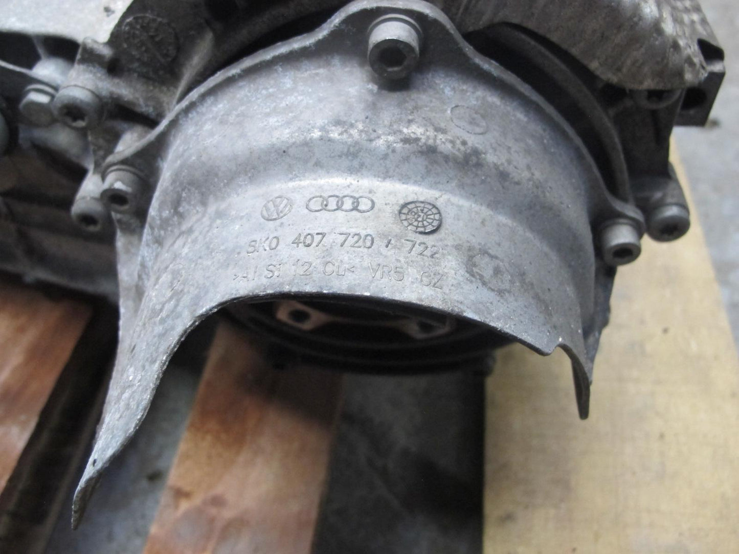 2015-2016 Porsche Macan S A5B02 A/T Automatic Transmission w Transfer Case 126k