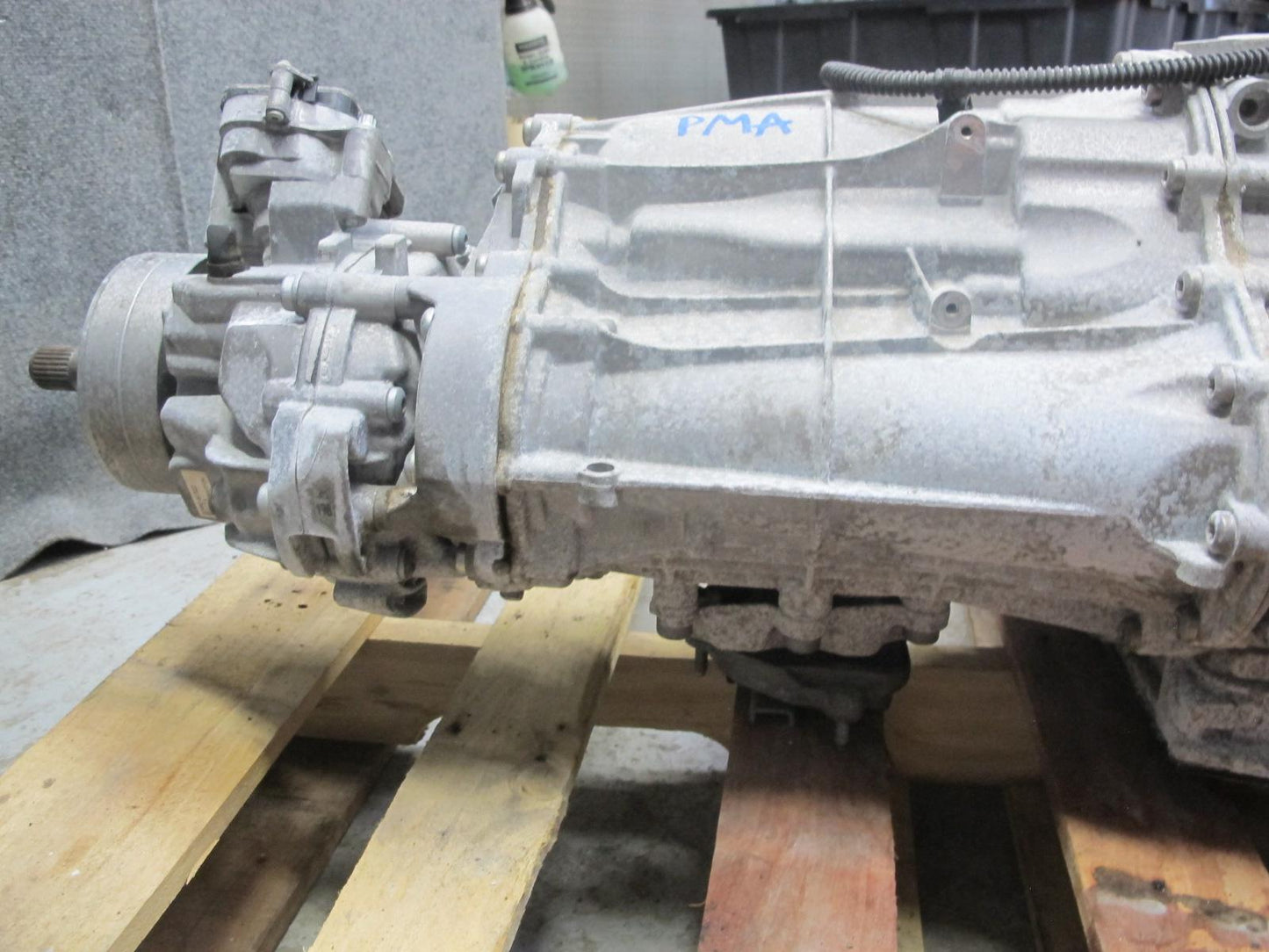 2015-2016 Porsche Macan S A5B02 A/T Automatic Transmission w Transfer Case 126k