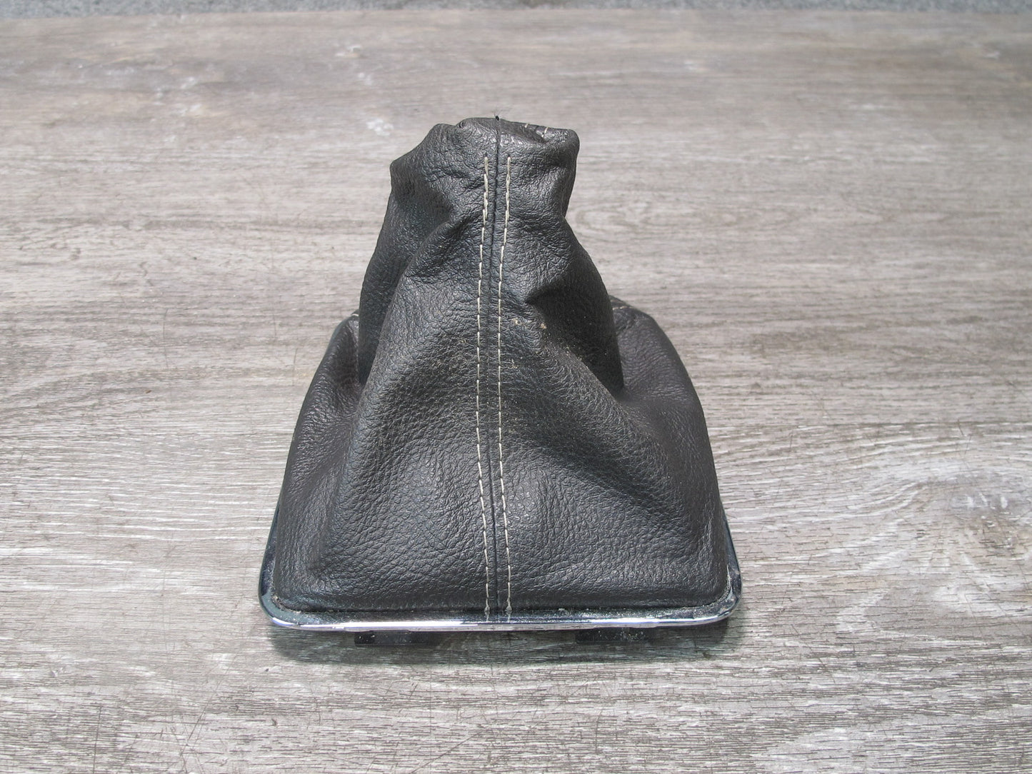 07-10 Saturn SKY Redline M/T Manual Transmission Shifter Boot OEM