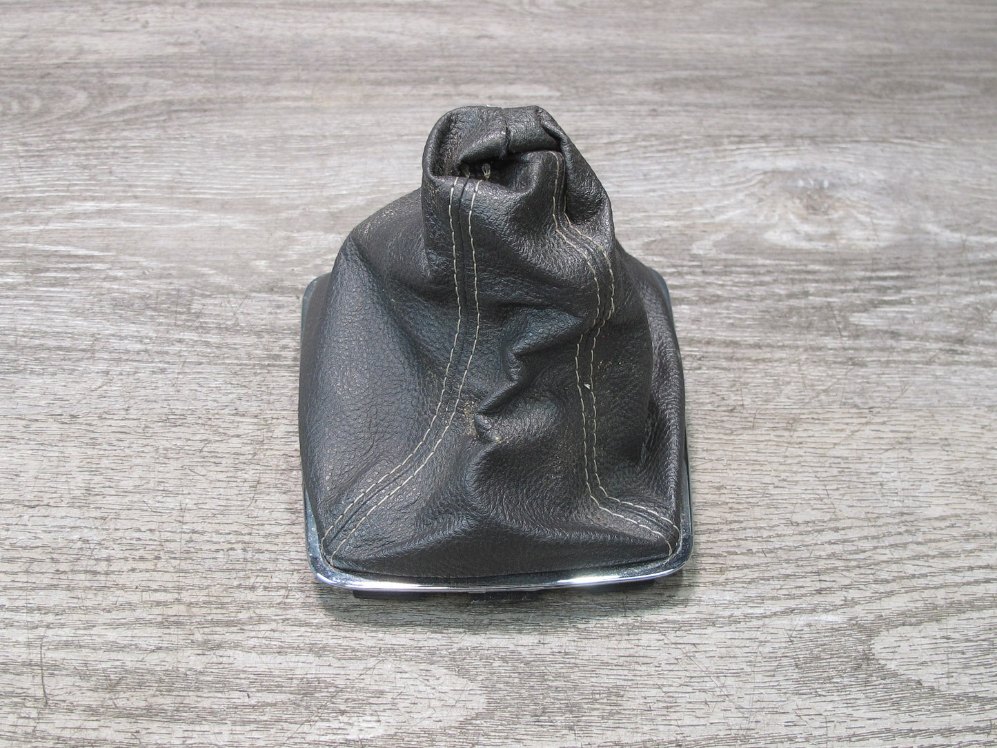 07-10 Saturn SKY Redline M/T Manual Transmission Shifter Boot OEM