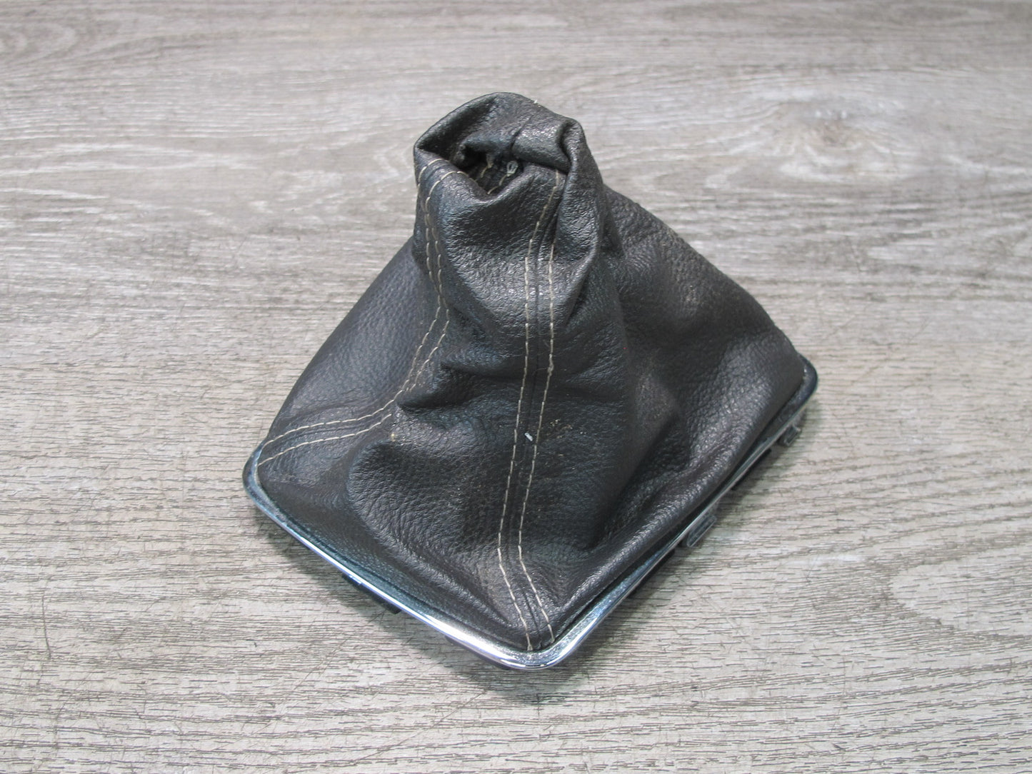 07-10 Saturn SKY Redline M/T Manual Transmission Shifter Boot OEM