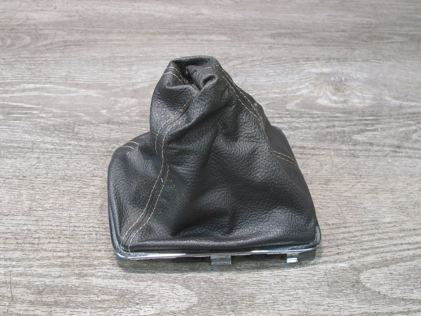 07-10 Saturn SKY Redline M/T Manual Transmission Shifter Boot OEM