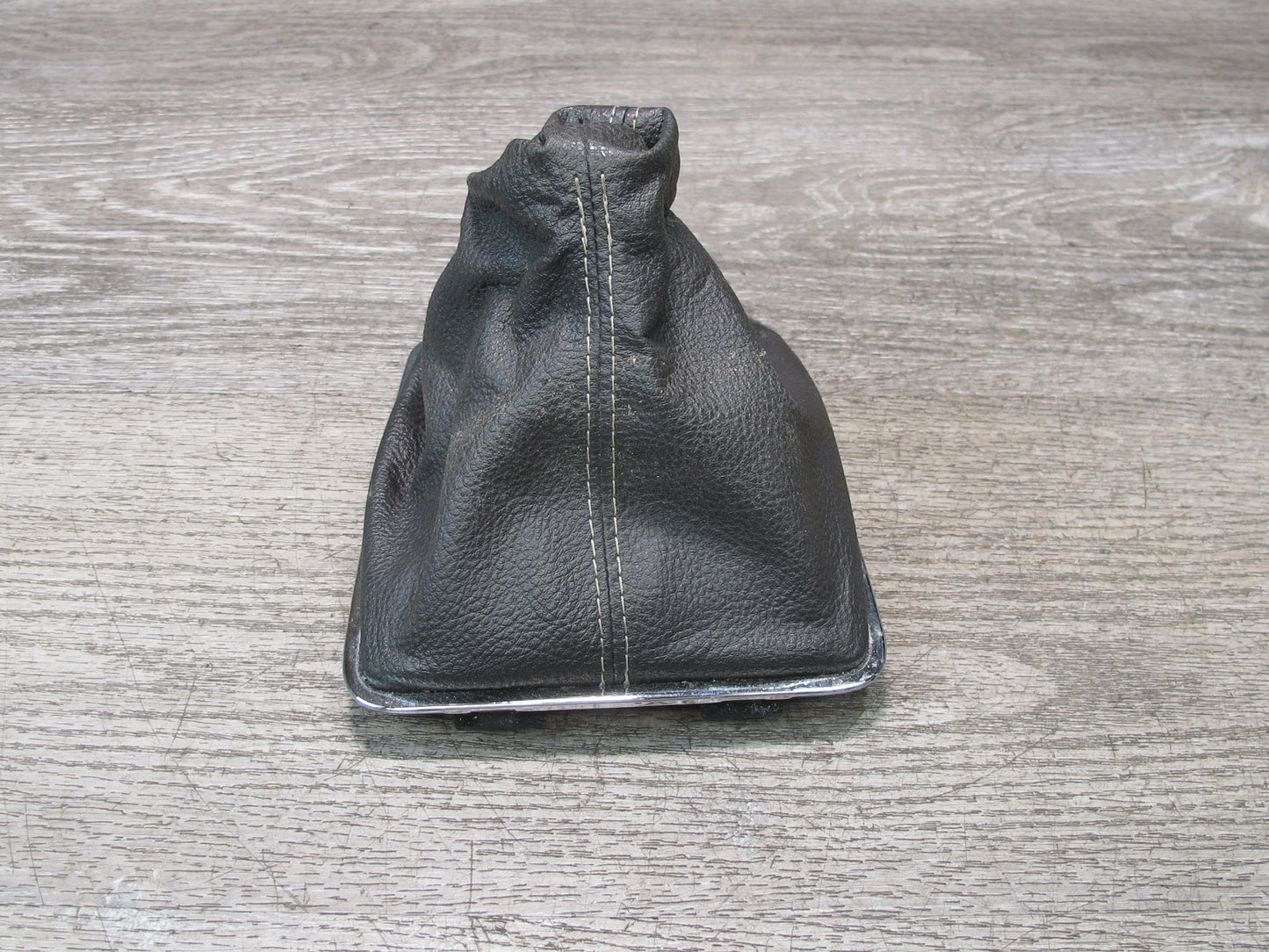 07-10 Saturn SKY Redline M/T Manual Transmission Shifter Boot OEM