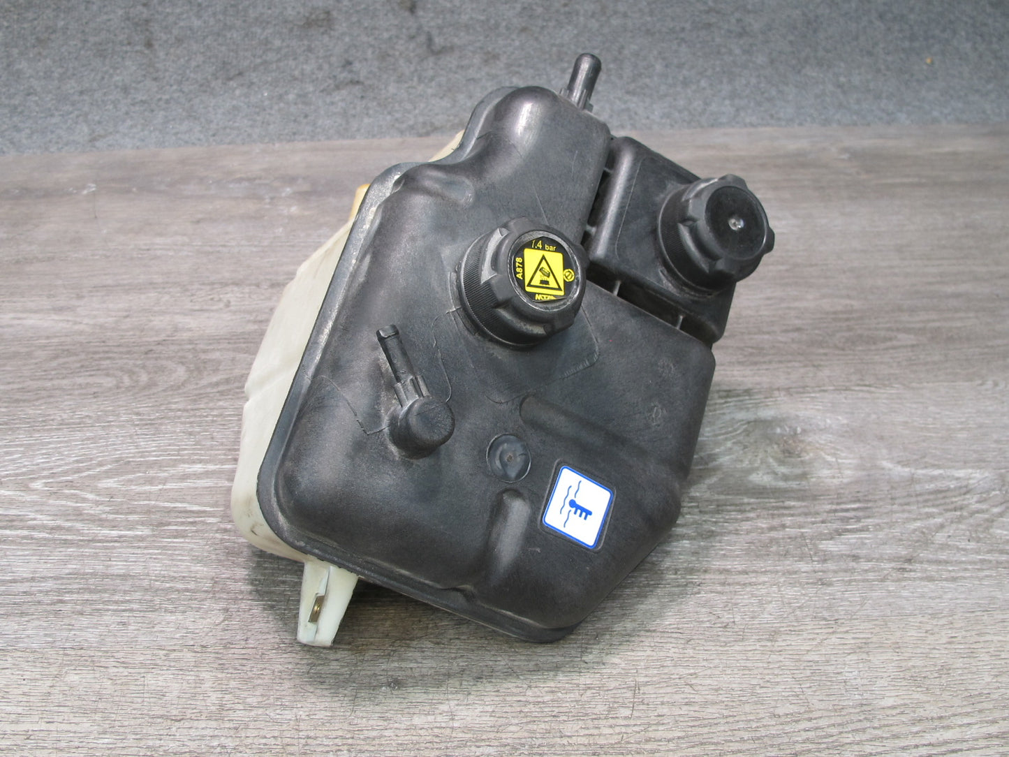 2017-2020 Maserati Levante M161 3.0L Engine Coolant Expansion Overflow Reservoir