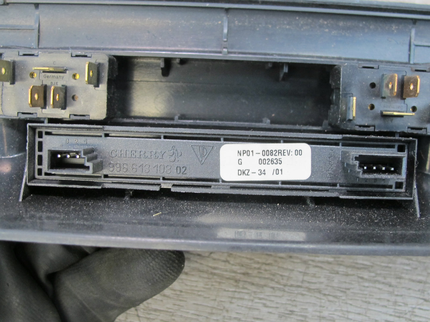 2002-2005 Porsche 911 996 Left & Right Scuff Trim Plate Panel w Switch Set of 2