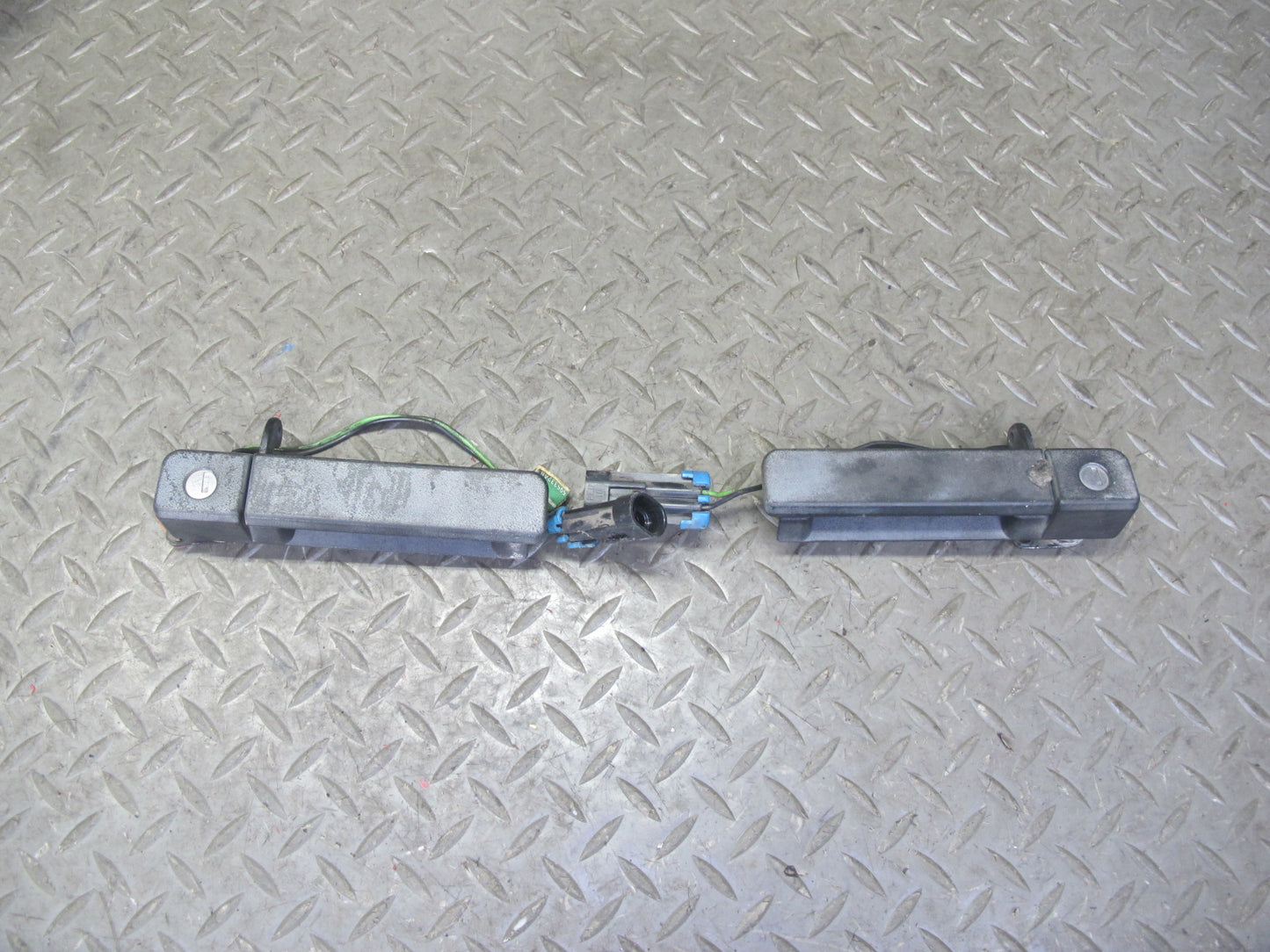 1993 Chevrolet Corvette C4 A/T Steering Column Ignition Switch Lock KEY Set OEM