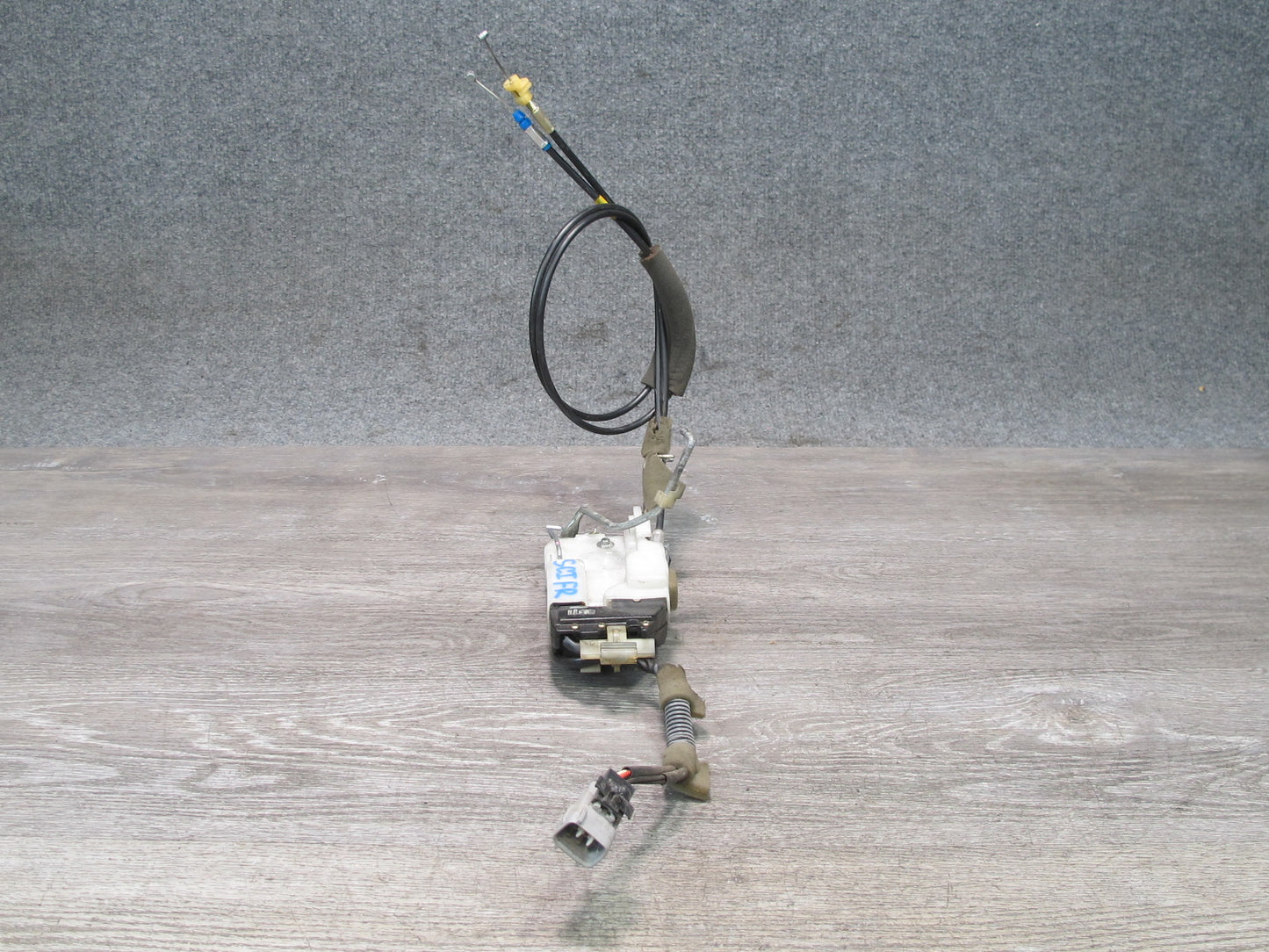 92-00 Lexus JZZ31L SC400 SC300 Front Right Pass Door Lock Latch Actuator OEM