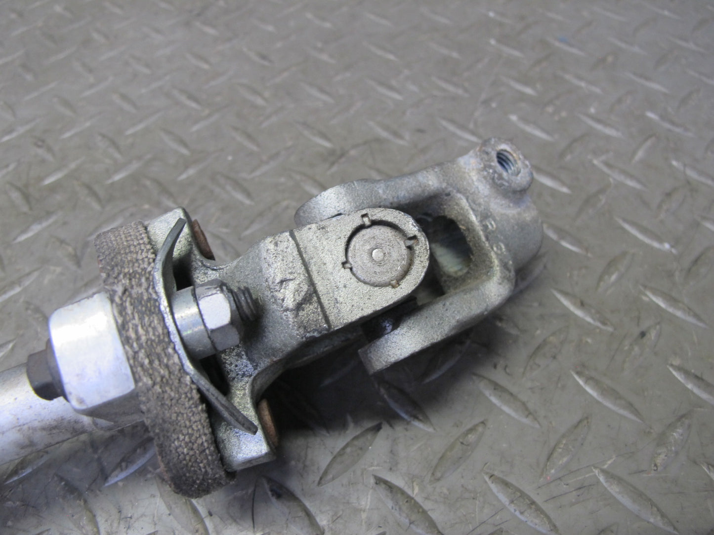 92-96 Chevrolet Corvette C4 Steering Column Coupler Intermediate Shaft OEM