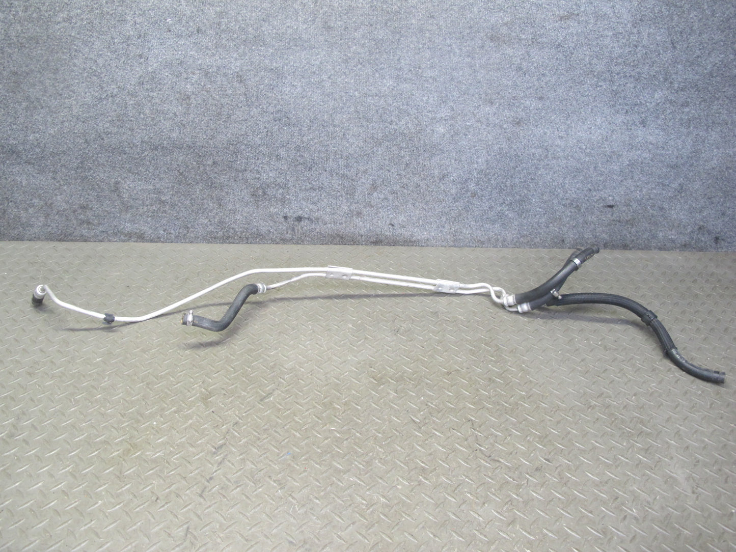 1993 Chevrolet Corvette C4 4L60 AT Auto Transmission Oil Cooler Pipe Line OEM