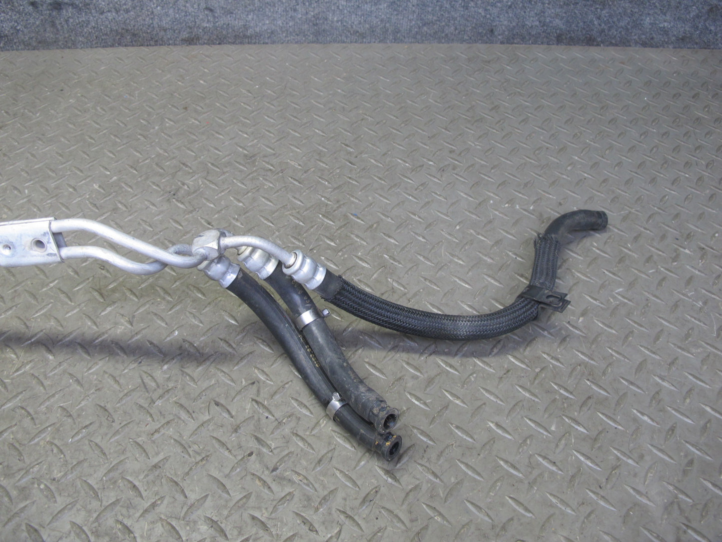 1993 Chevrolet Corvette C4 4L60 AT Auto Transmission Oil Cooler Pipe Line OEM