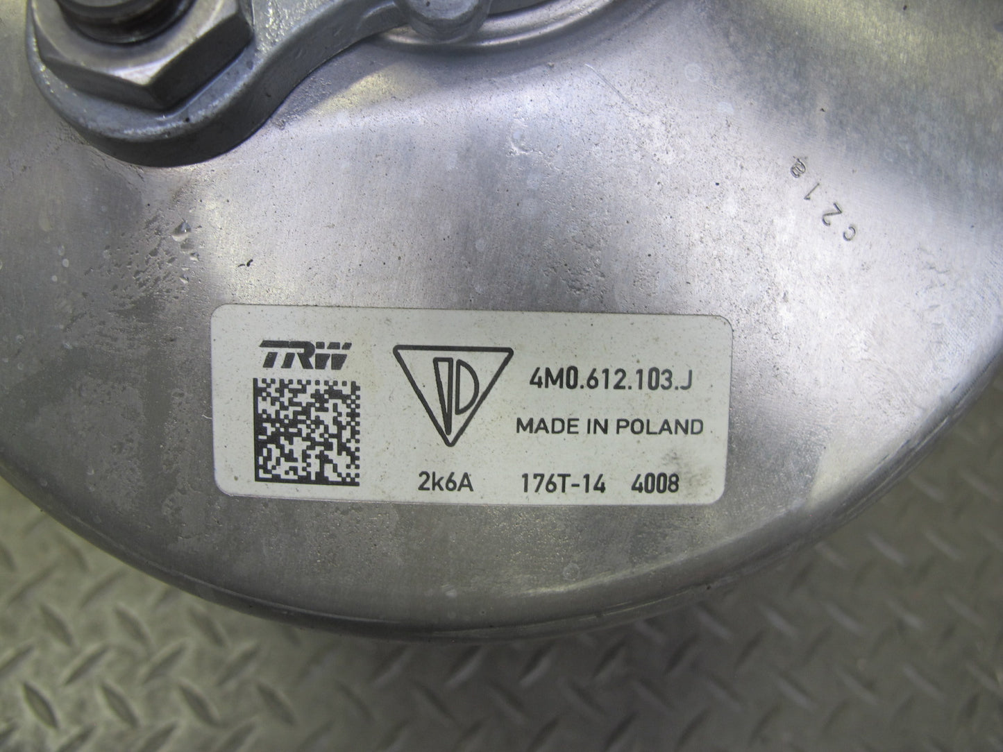 2015-2018 Porsche Macan Brake Master Cylinder Booster Fluid Reservoir