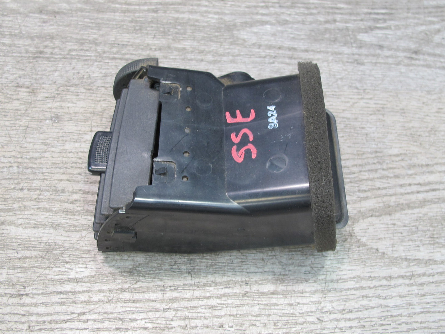 07-10 Saturn SKY Set of 4 Dash Front Left & Right A/C Air Vent Grille OEM