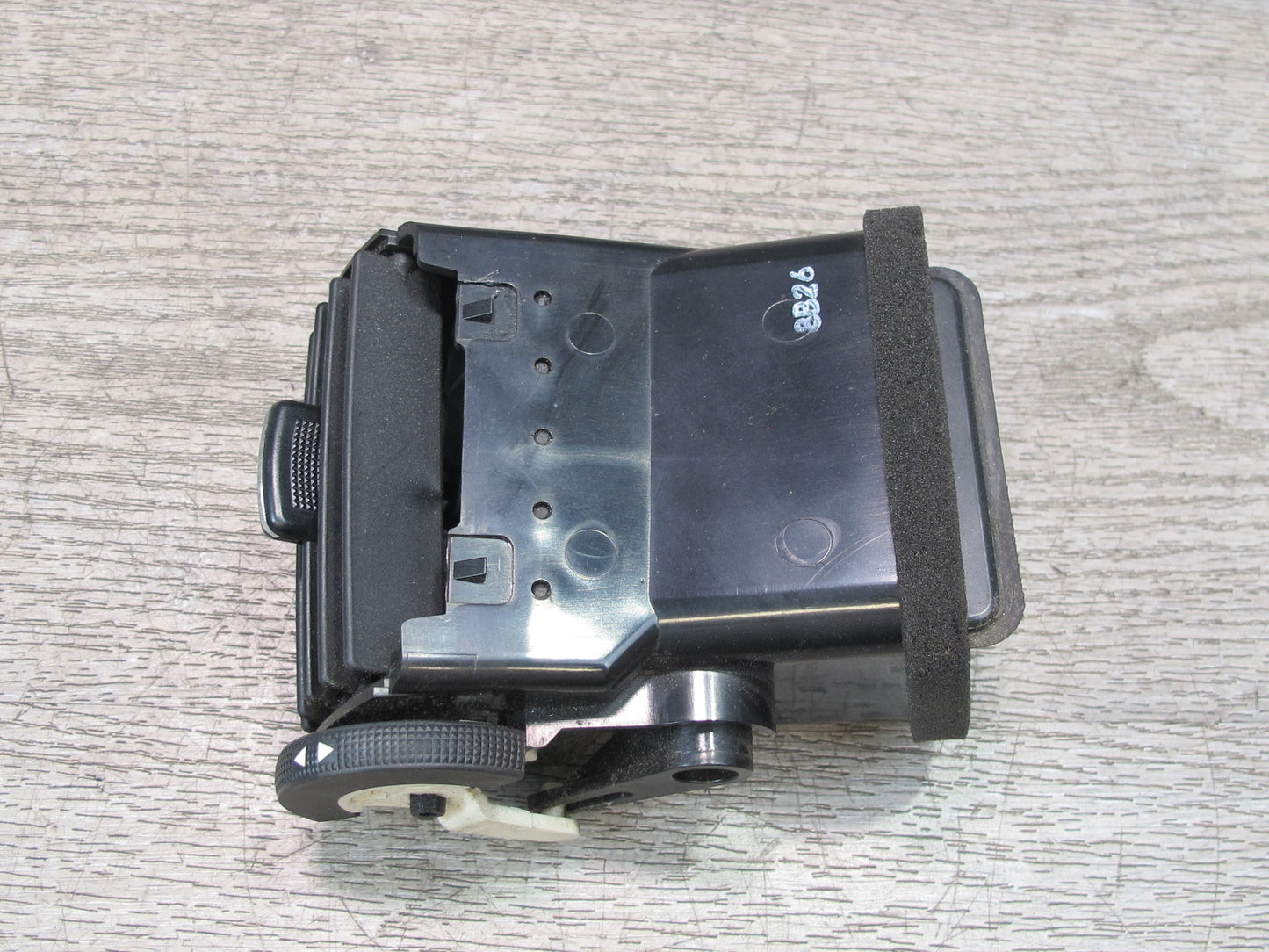 07-10 Saturn SKY Set of 4 Dash Front Left & Right A/C Air Vent Grille OEM