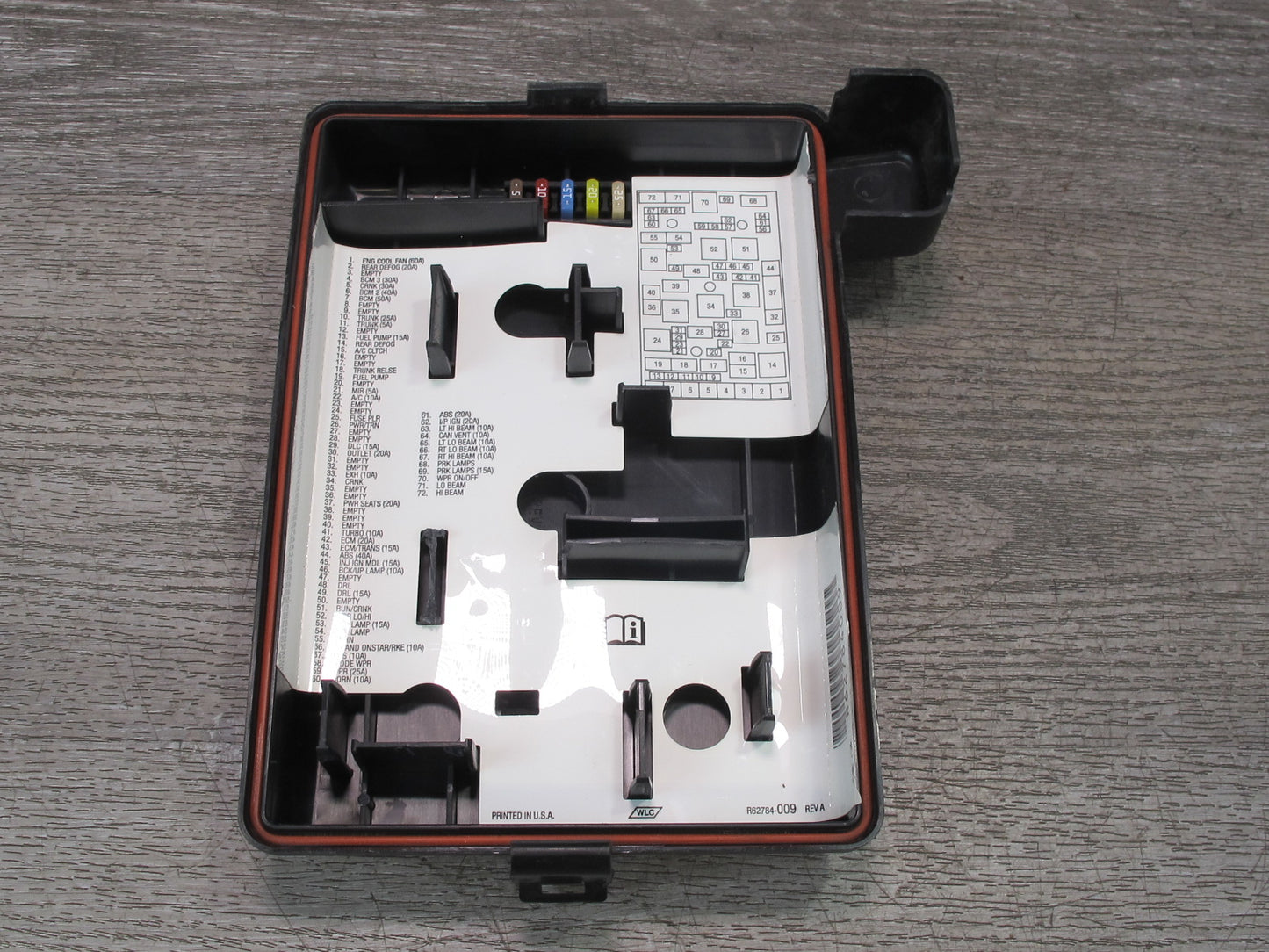 2008 Saturn SKY Redline 2.0L Under Hood Engine Fuse Relay Box 25826620 OEM