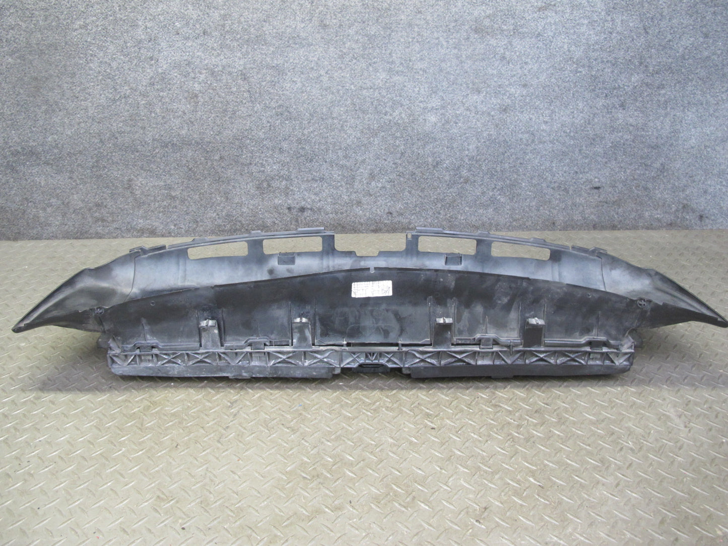 2015-2018 Porsche Macan Radiator Air Duct Louver Shutter Grille 95B121617