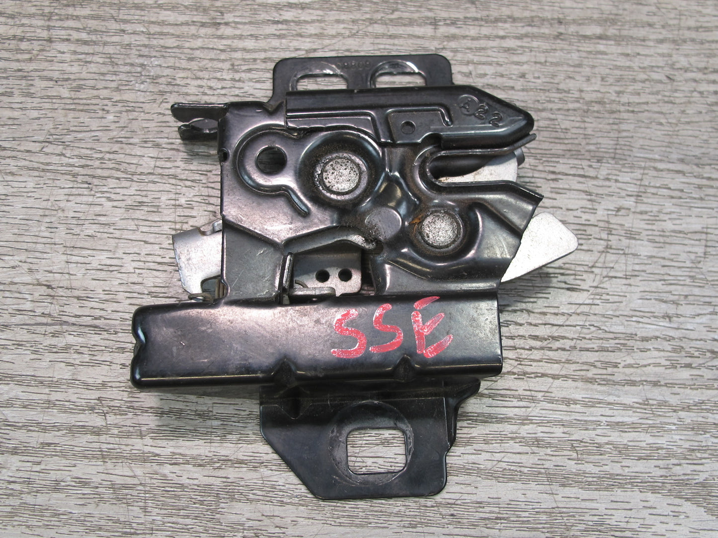 07-10 Saturn SKY Pontiac Solstice Set of 2 Front Left Right Hood Lock Latch OEM