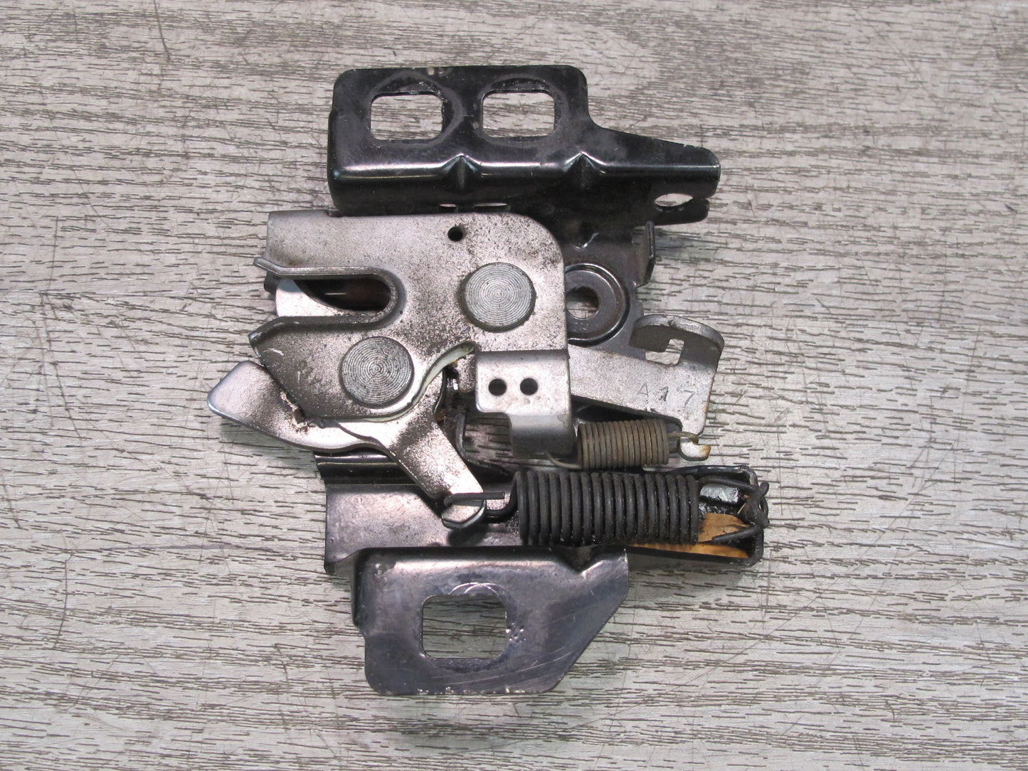 07-10 Saturn SKY Pontiac Solstice Set of 2 Front Left Right Hood Lock Latch OEM