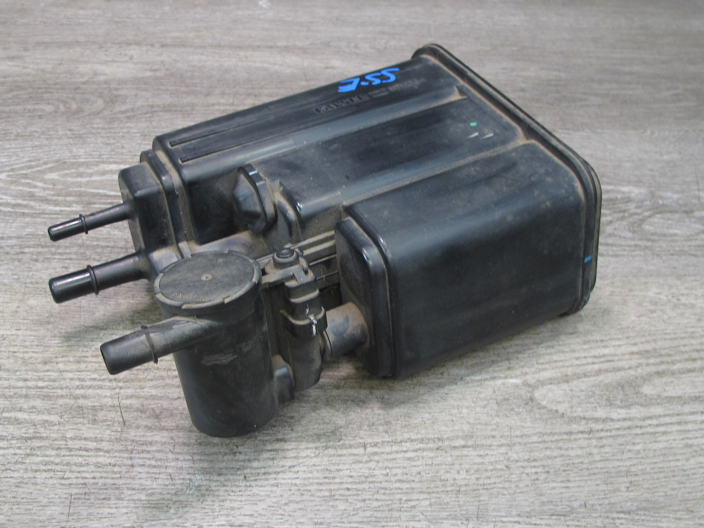 07-10 Saturn SKY Pontiac Solstice Fuel Evap Vapor Charcoal Canister OEM