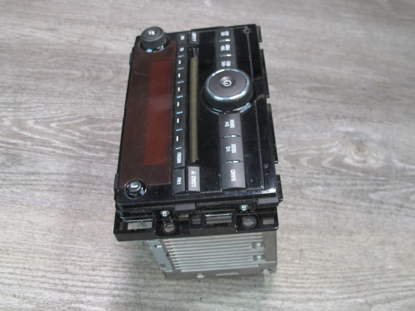 07-08 Saturn SKY Dash AM FM Radio CD MP3 Stereo Head Unit 15948458 OEM