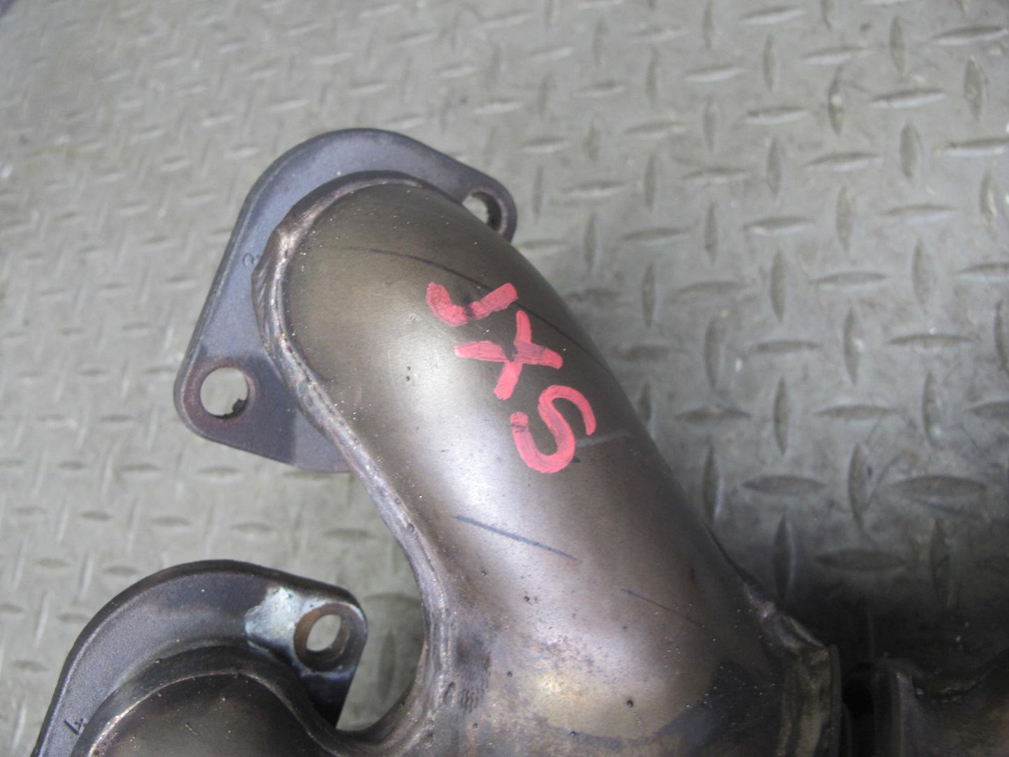 2010-2014 BMW E71 X6M S63 Engine Exhaust Manifold Header 7589089