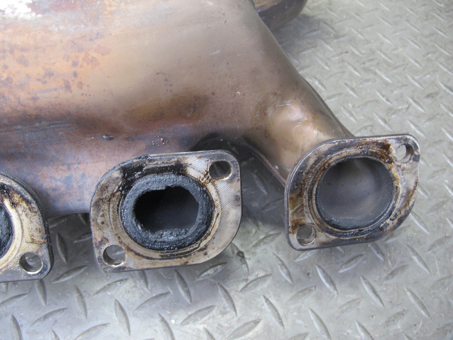 2010-2014 BMW E71 X6M S63 Engine Exhaust Manifold Header 7589089