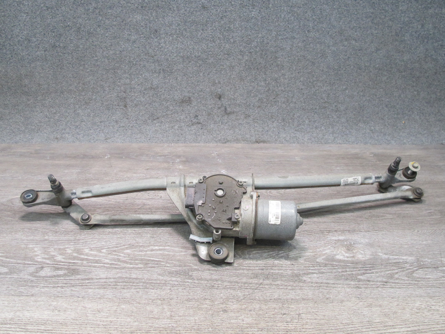 07-10 Saturn SKY Solstice Windshield Wiper Transmission Linkage w Motor OEM